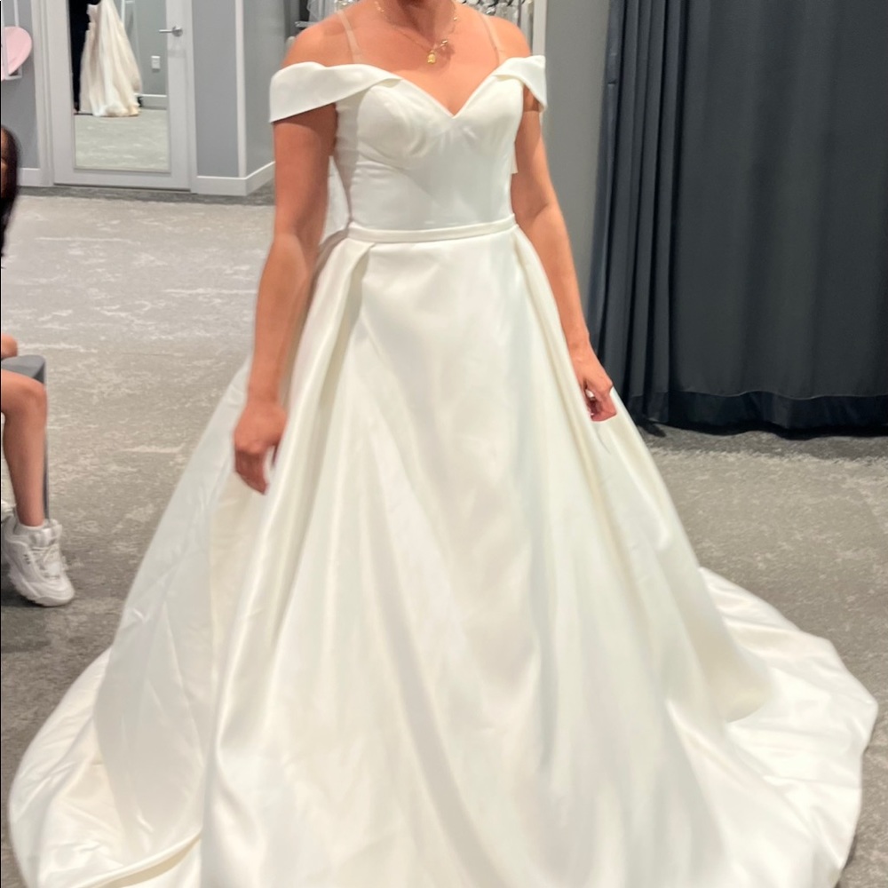 Beautiful, never used wedding dress. Bought at David’s bridal for $600.
